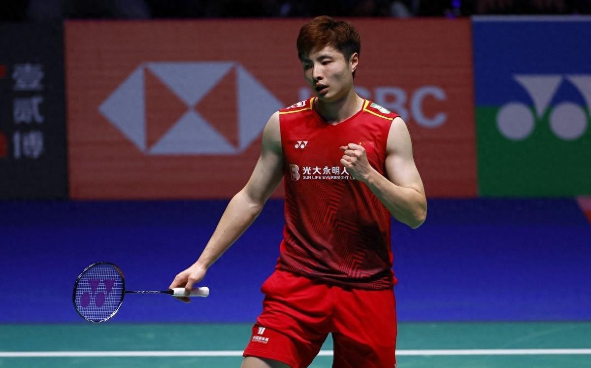 日本队险胜泰国队，石宇奇统治全场