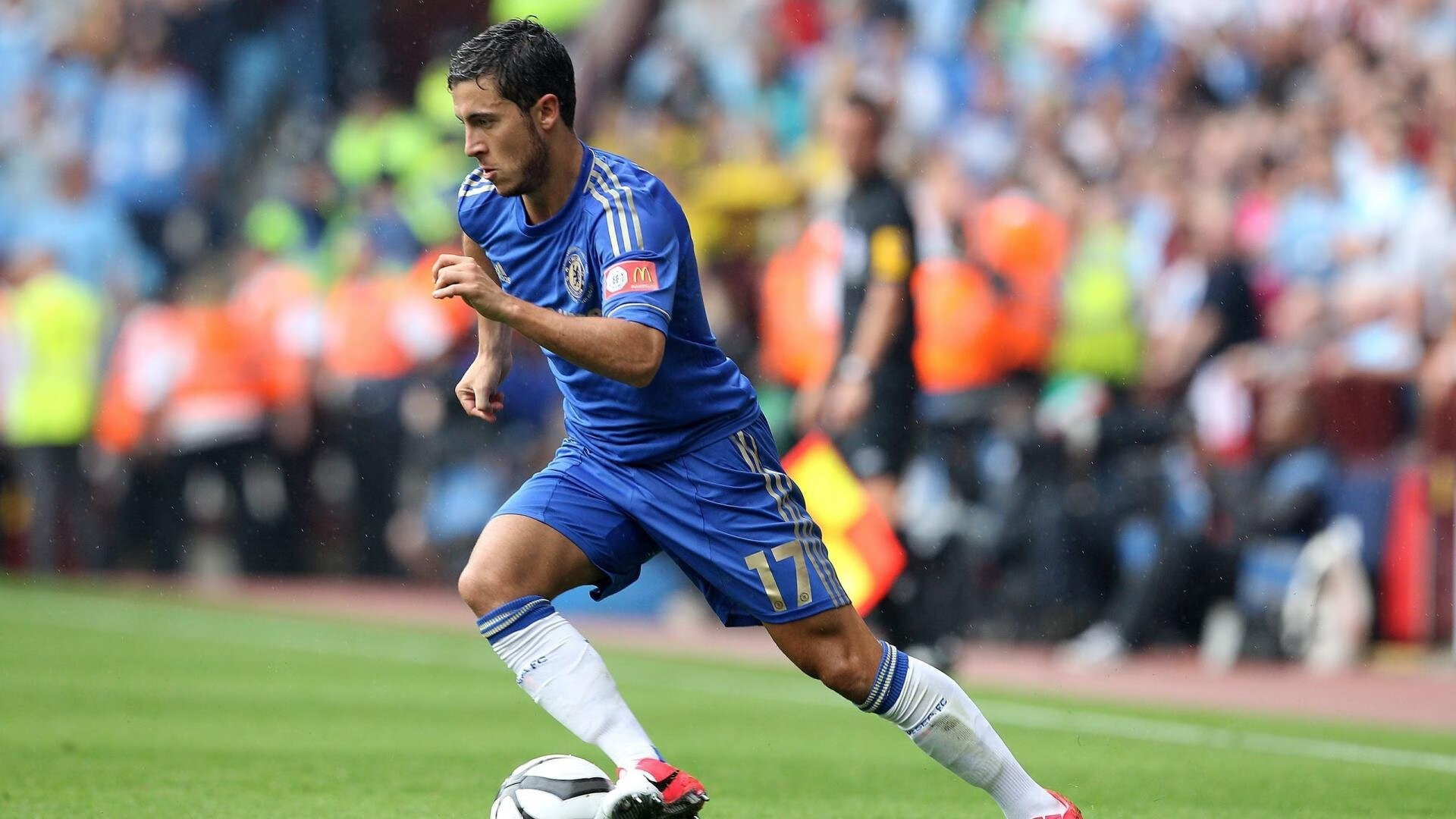 草原雄鹰展翅逆袭，欧洲天才织就传奇，论新疆队逆转雄鹿与东契奇稳定输出的篮球哲学