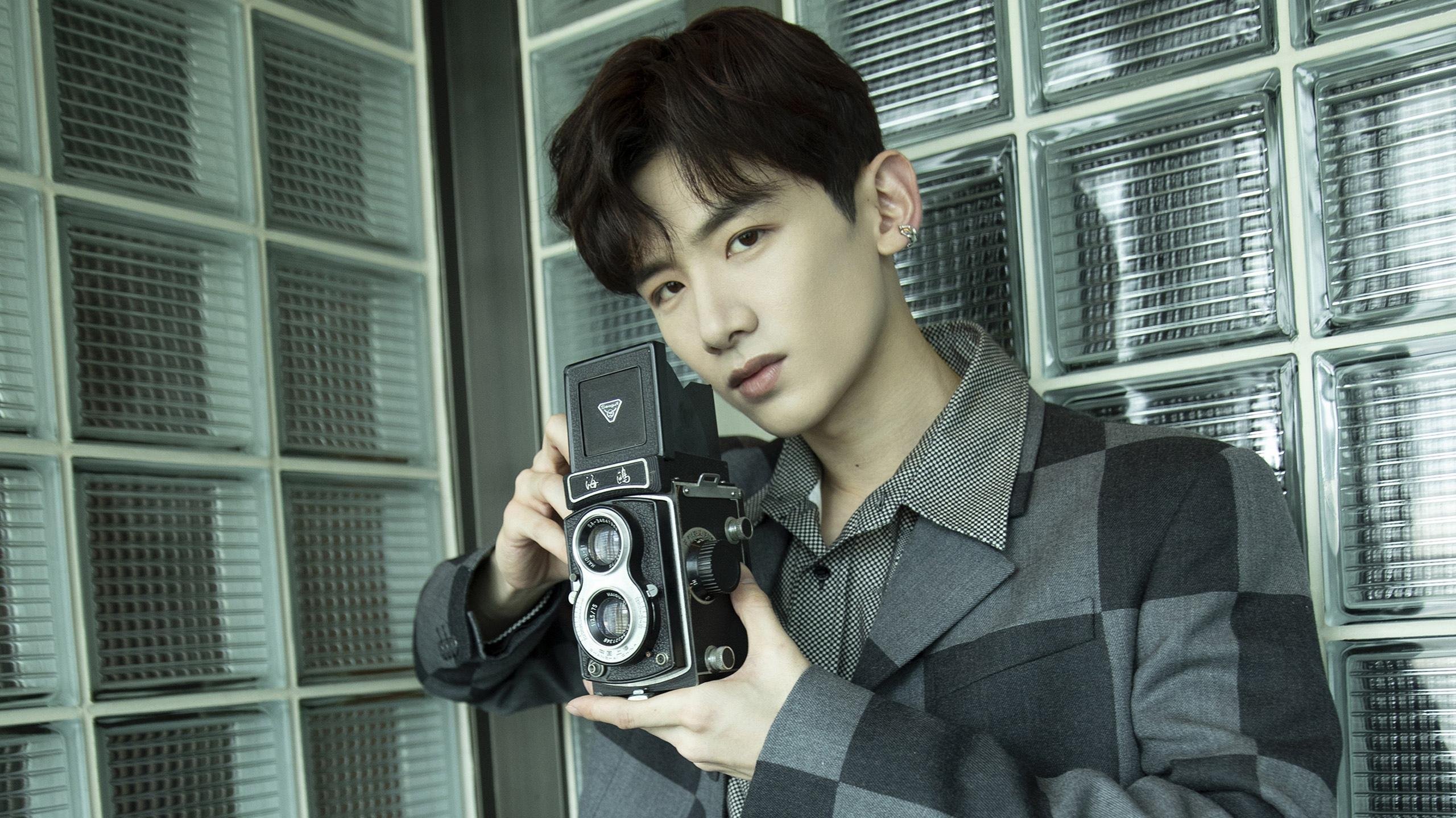 绿茵智慧,从格纳布里的节奏到希腊铁壁—论现代足球的个体与系统之舞